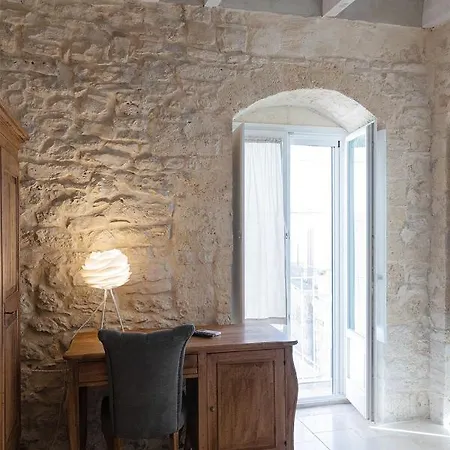 Graffiti Living - Santa Rita - Rooms Bed & Breakfast