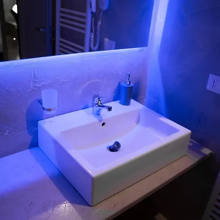 Graffiti Living - Santa Rita - Rooms 4* Corato