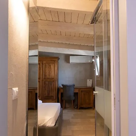 Bed and Breakfast Graffiti Living - Santa Rita - 4*